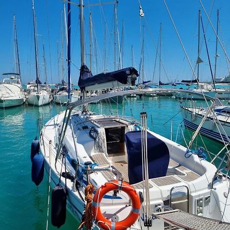 فندق Boat And Breakfast باري المظهر الخارجي الصورة